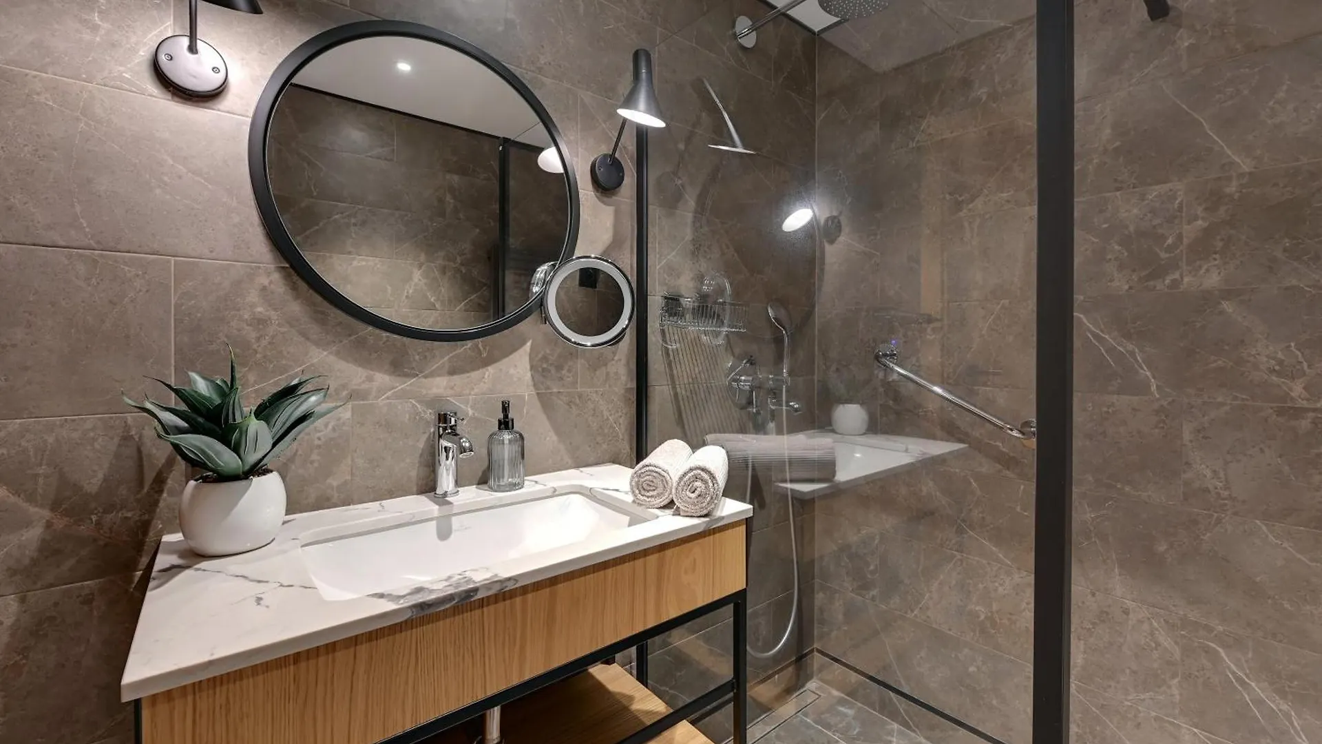 Flatbook - Deo Plaza Comfort Apartments Poland