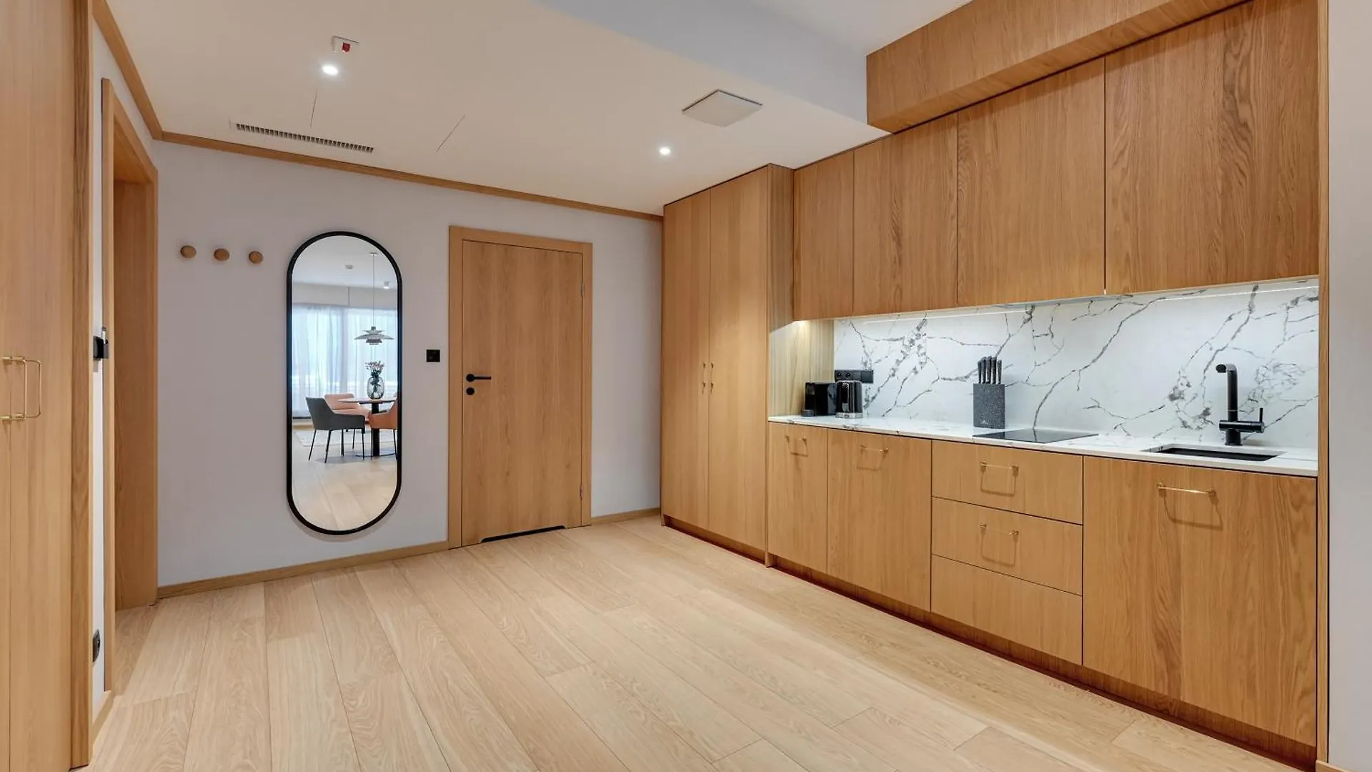 Flatbook - Deo Plaza Comfort Apartments 0*, Gdansk Poland