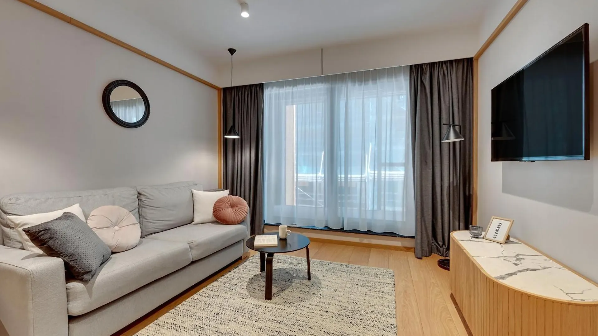 Flatbook - Deo Plaza Comfort Apartments